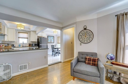 Dearborn House | Charming & Tasteful Fully Furnished Home!