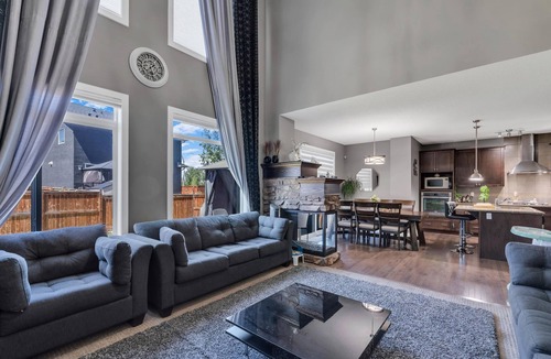 Chestermere House | Chestermere Lake-View 4BR | Xbox, BBQ & Patio