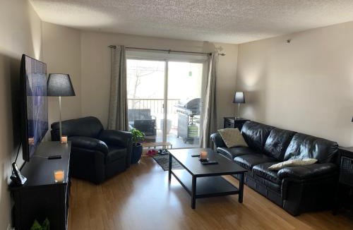 North Central Edmonton Apartment | Chris Cozy Condo CW #205 Edmonton