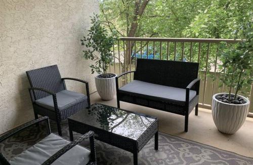 North Central Edmonton Apartment | Chris Cozy Condo CW #205 Edmonton