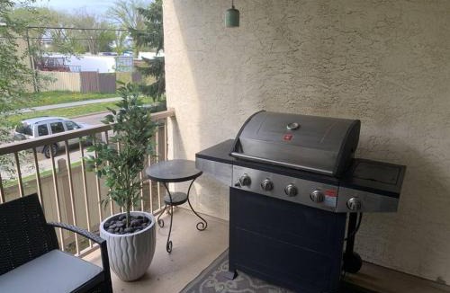 North Central Edmonton Apartment | Chris Cozy Condo CW #205 Edmonton