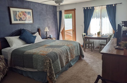 Bannister Cabin | Christian Retreat Center in Central Michigan