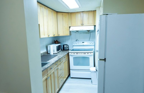 Southeast Calgary House | City 2 bedroom townhome with fireplace