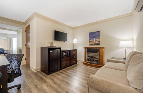 Toms River Hotel | Clarion Hotel & Conference Center Toms River