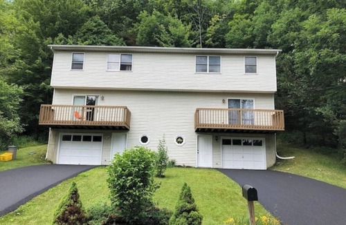 Binghamton House | Clean and comfortable home!