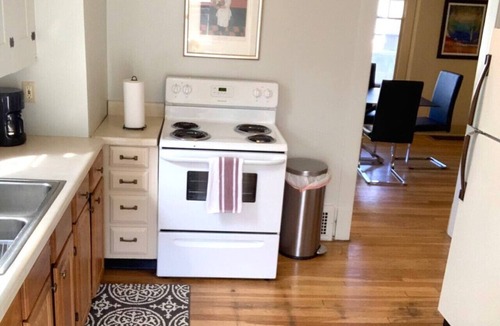 Lakewood House | Close to Downtown,OhioCity, Airport, Cle Clinic!