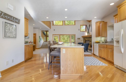 Clymer Condo | Club Home on slopes Ski in/Ski Out.