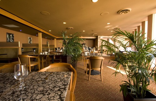 Campbell River Hotel | Coast Discovery Inn & Marina