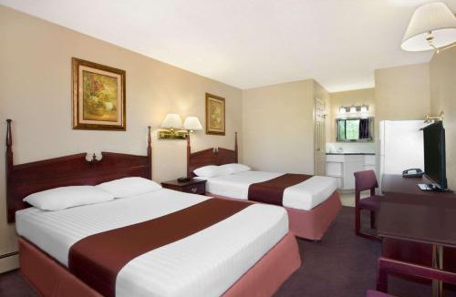 Red Deer Hotel | Coast Red Deer Hotel