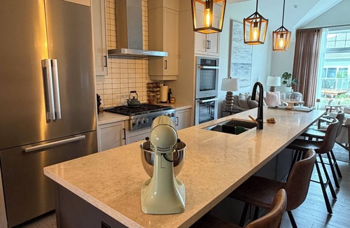 Georgian Bluffs House | Cobble Beach Golf Links Waterfront Community