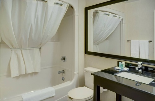 Baie Comeau Hotel | Comfort Inn Baie-Comeau