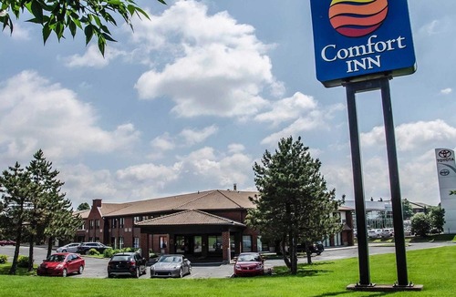 Boucherville Hotel | Comfort Inn Boucherville