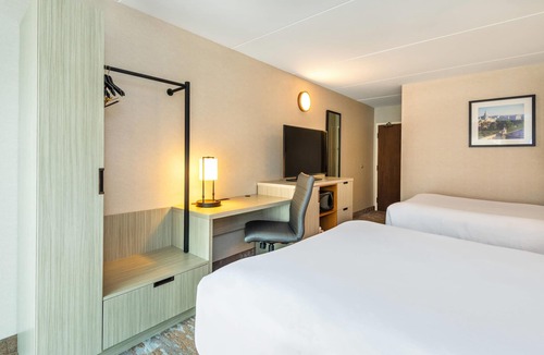 Kingston Hotel | Comfort Inn Kingston - Highway 401
