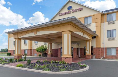 Findlay Hotel | Comfort Suites Findlay I-75 near Sports Complex
