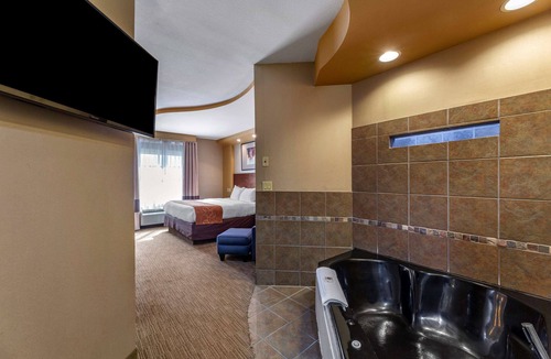 Perrysburg Hotel | Comfort Suites Perrysburg - Toledo South