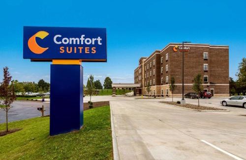 Wooster Hotel | Comfort Suites Wooster near University Campus