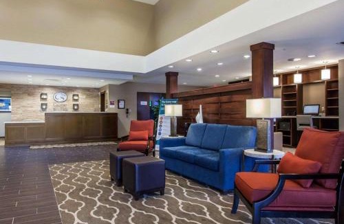 Youngstown Hotel | Comfort Suites-Youngstown North