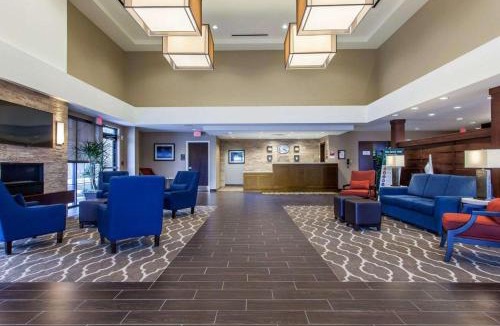 Youngstown Hotel | Comfort Suites-Youngstown North