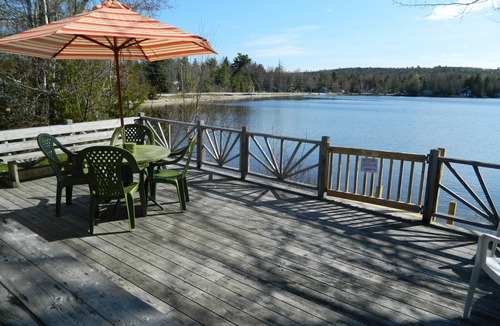 Franklin Cottage | Comfortable Cottage Located Directly On The Water With Large Wrap Around Deck