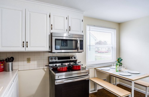 Gates-North Gates House | Comfortable Home In the Suburb close to Dwtn/Airport/UofR