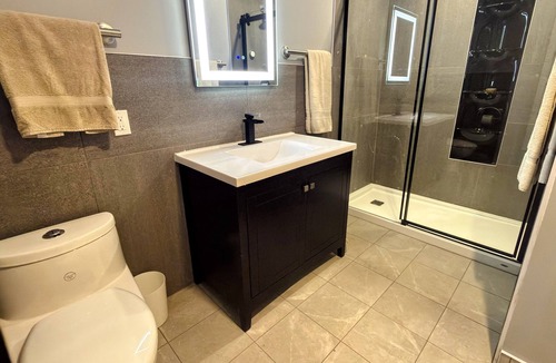 Cardinal Apartment | Comfy apartment in historic church on the Galop Canal & near St. Lawrence River