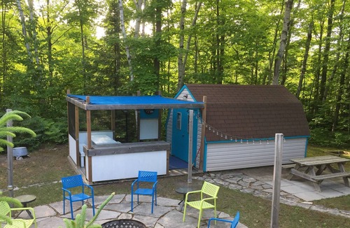 Sauble Beach Cottage | “ COTTAGE AT SAUBLE BEACH “ “OUTDOOR SHOWER” “FLAGSTONE FIRE PIT”