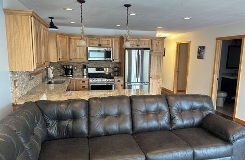 Prudenville Cottage | Cottage Right off Houghton Lake!