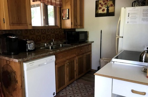 Nipissing Cottage | Country Cottage Rental with Fire Pit on Lake Nipissing, Ontario