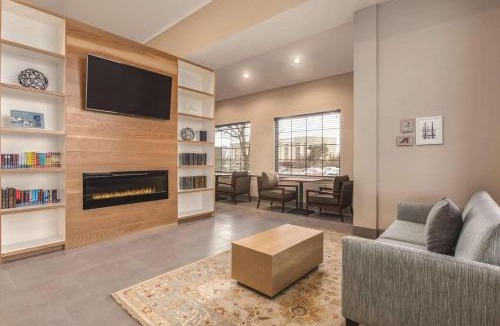 Erie Hotel | Country Inn & Suites by Radisson, Erie, PA