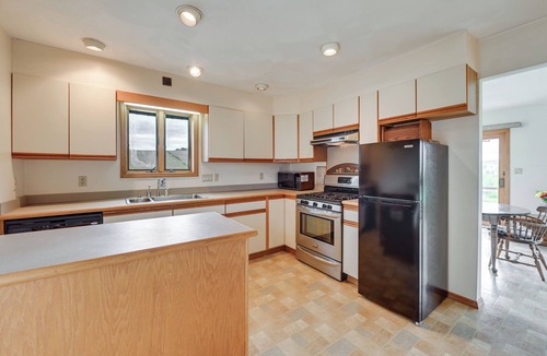 Willet House | Countryside Home Near Trails & Finger Lakes Area!