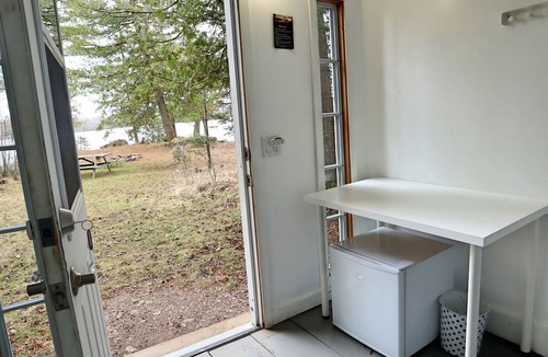 Killaloe Cabin | Couples Glamping Cabin for Nature Getaway on Golden Lake