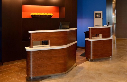Canfield Hotel | Courtyard by Marriott Youngstown Canfield