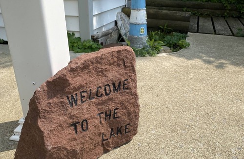 Ashtabula Cottage | Coz~CoZzz Cottage on Lake Erie!