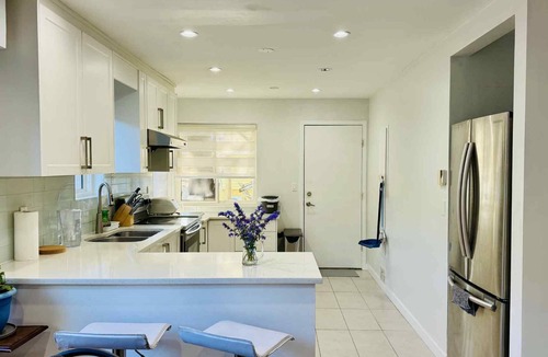 Fraserview House | CozoroHome 3-star Suite Central Vancouver - VRBOSUCK