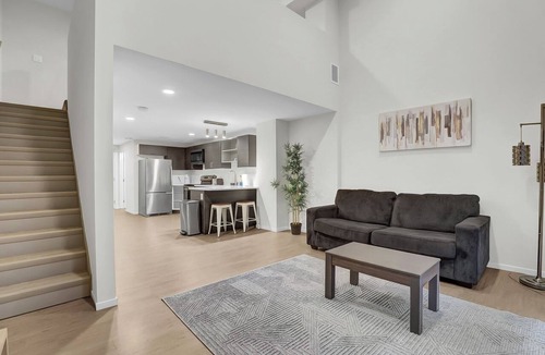 Gateway District Apartment | Cozy 1-bedroom apartment with AC in downtown Cleveland