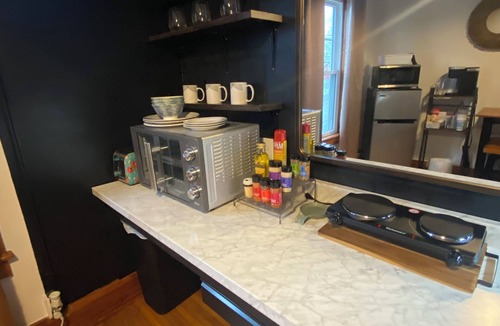 Hamburg Apartment | Cozy 1-bedroom with AC and WiFi in superb Hamburg