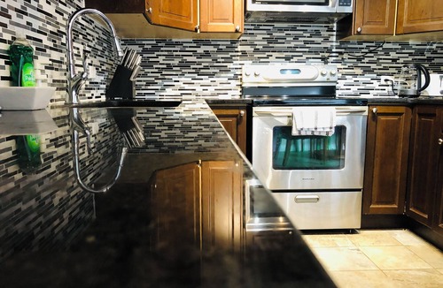 Southwest Calgary Condo | Cozy 2-Bedroom Condo with Parking