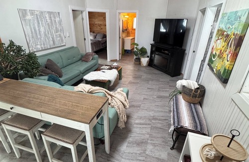 Winnipeg Beach House | Cozy 3 bedroom home close to the lake.