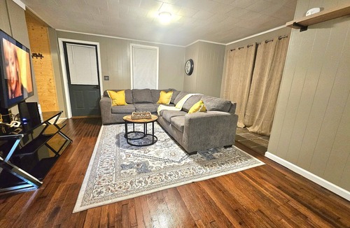 Oneonta House | Cozy 3-bedroom house in peaceful Oneonta NY