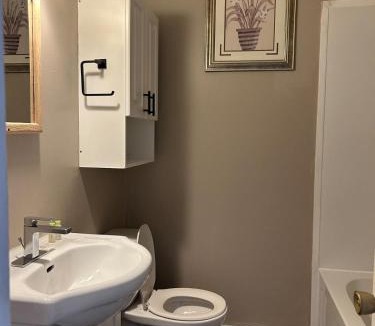 Wainwright Villa | Cozy and Welcoming Home Away in Wainwright Alberta