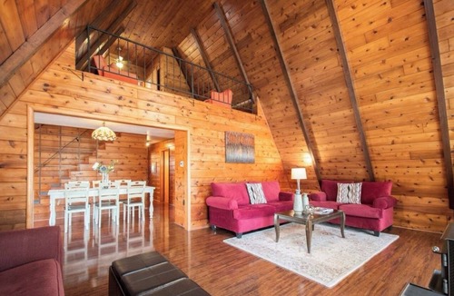 Lake Michigan Beach House | Cozy Apline Cottage-perfect getaway for year-round fun