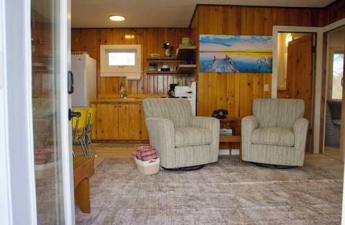 Dent Cabin | Cozy Beach Cabin