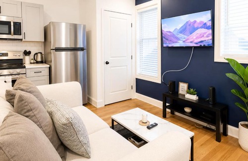 Corn Hill House | Cozy Cornhill Getaway, Free Parking KitchenWD