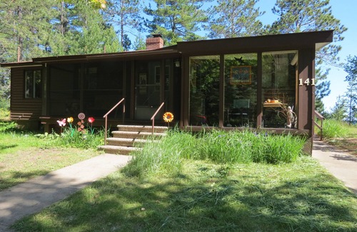 Upper Peninsula Michigan Cottage | Cozy Cottage on Lake Superior