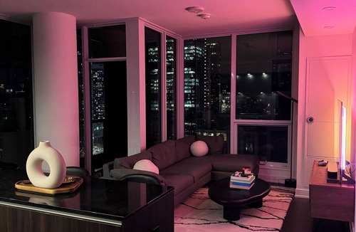 Toronto Entertainment District Condo | Cozy Downtown Toronto Condo in the heart of the Entertainment District