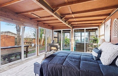 North Kingsville Cabin | Cozy Lakefront Cabin Hot Tub + Stunning Views