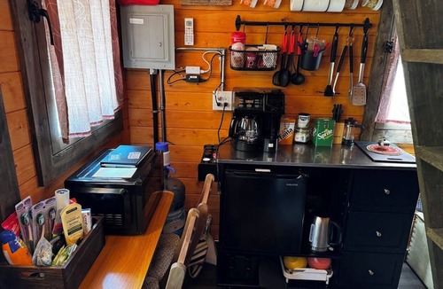 East Hants Cabin | Cozy Loft Bunkie | Sleeps 4 | BBQ + Fire Pit