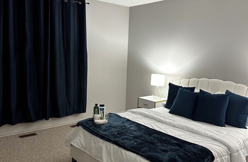 Southeast Edmonton Condo | Cozy Private Room in Edmonton