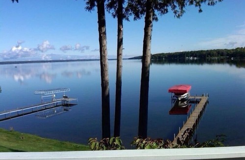 Indian River Cottage | Cozy secluded cottage on Mullett Lake!