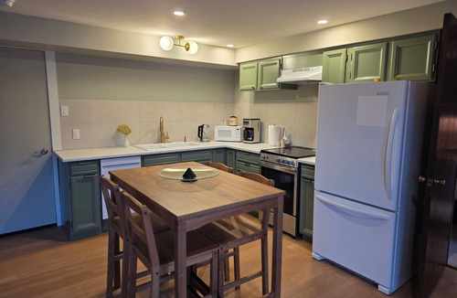 Nelson Apartment | Cozy ski retreat on Copper Mountain w/artist studio. Pet-Friendly!